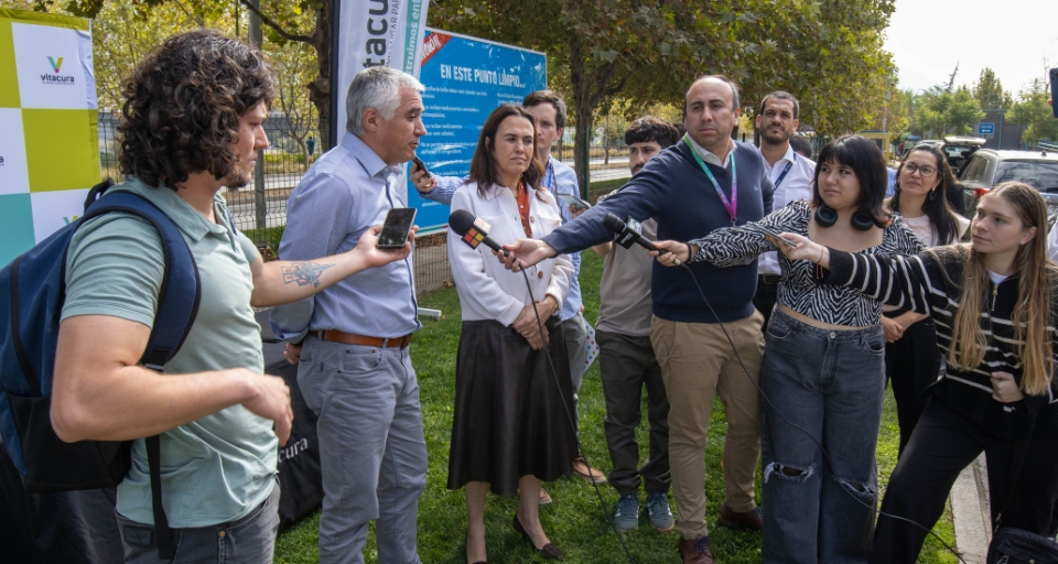 Para Toda La Rm: Firman Convenio Para Reciclaje Gratuito De Aparatos Eléctricos Y Electrónicos En Vitacura Para Toda La Rm: Firman Convenio Para Reciclaje Gratuito De Aparatos Eléctricos Y Electrónicos En Vitacura
