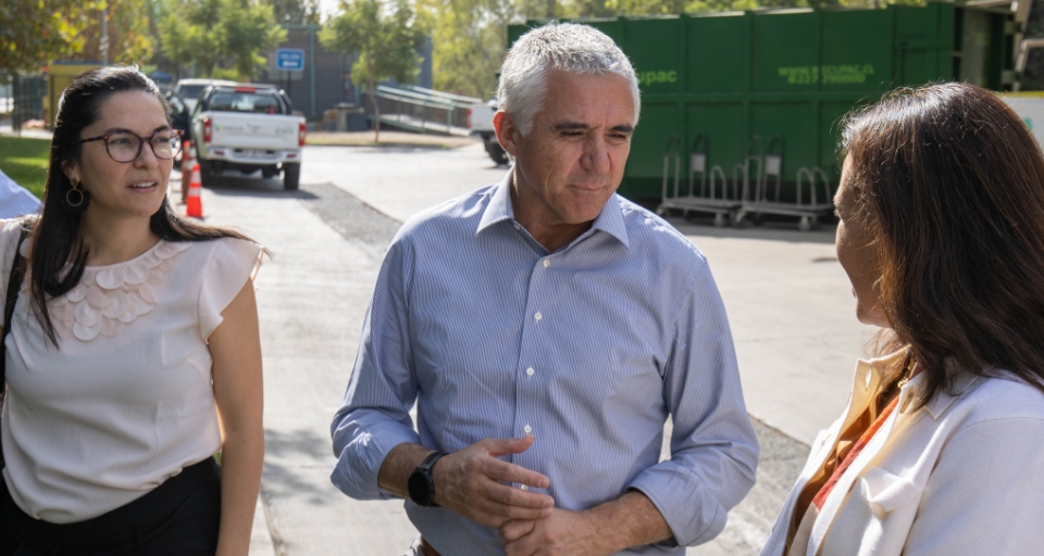 Para Toda La Rm: Firman Convenio Para Reciclaje Gratuito De Aparatos Eléctricos Y Electrónicos En Vitacura Para Toda La Rm: Firman Convenio Para Reciclaje Gratuito De Aparatos Eléctricos Y Electrónicos En Vitacura