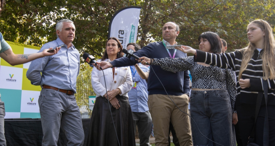 Para Toda La Rm: Firman Convenio Para Reciclaje Gratuito De Aparatos Eléctricos Y Electrónicos En Vitacura Para Toda La Rm: Firman Convenio Para Reciclaje Gratuito De Aparatos Eléctricos Y Electrónicos En Vitacura