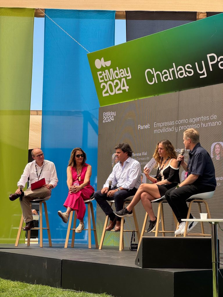 La Cámara De Comercio De Santiago Destacó En El Etm Day 2024: Impulsando La Innovación Empresarial La Cámara De Comercio De Santiago Destacó En El Etm Day 2024: Impulsando La Innovación Empresarial