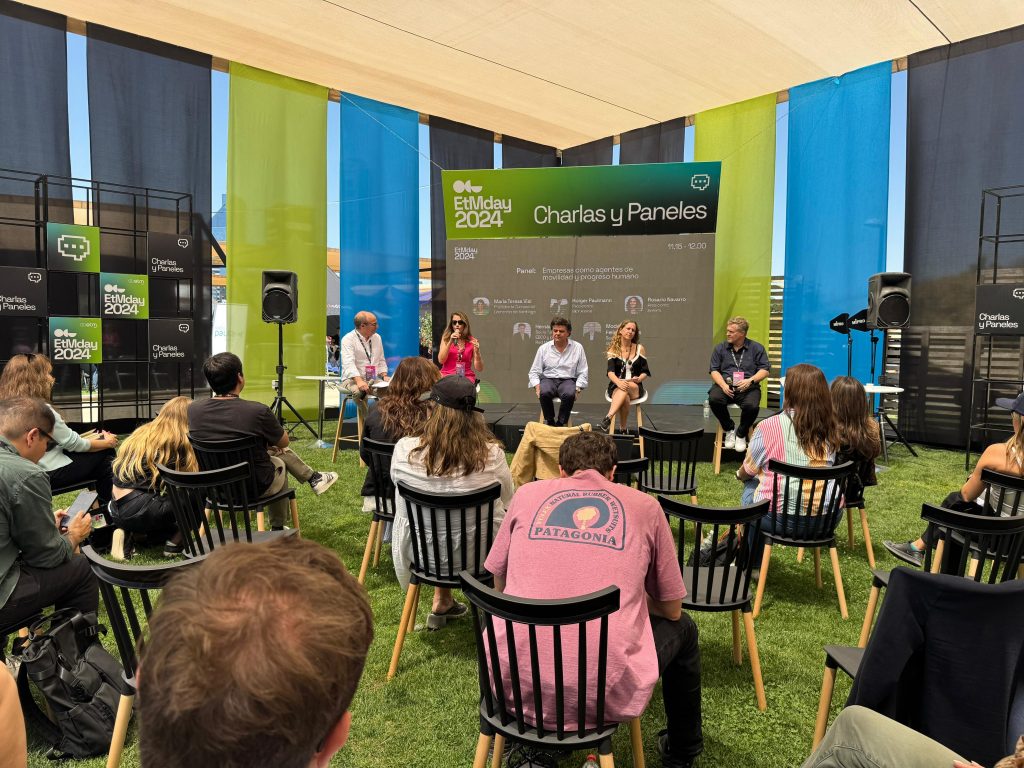 La Cámara De Comercio De Santiago Destacó En El Etm Day 2024: Impulsando La Innovación Empresarial La Cámara De Comercio De Santiago Destacó En El Etm Day 2024: Impulsando La Innovación Empresarial