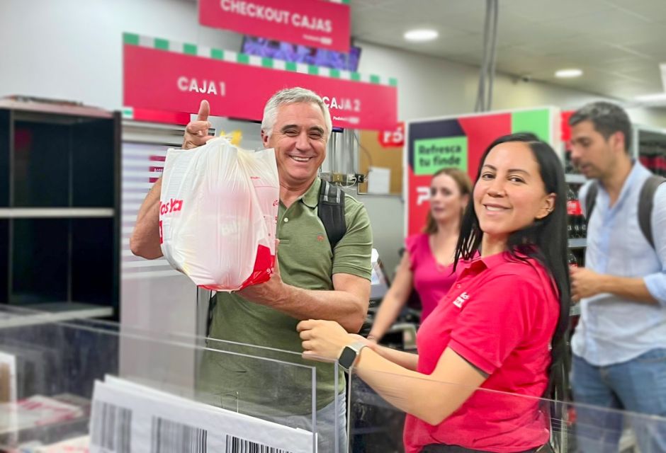 Representantes De La Ccs Recorren Supermercado De Pedidosya Para Conocer Su Modelo Logístico Y Operativo Representantes De La Ccs Recorren Supermercado De Pedidosya Para Conocer Su Modelo Logístico Y Operativo