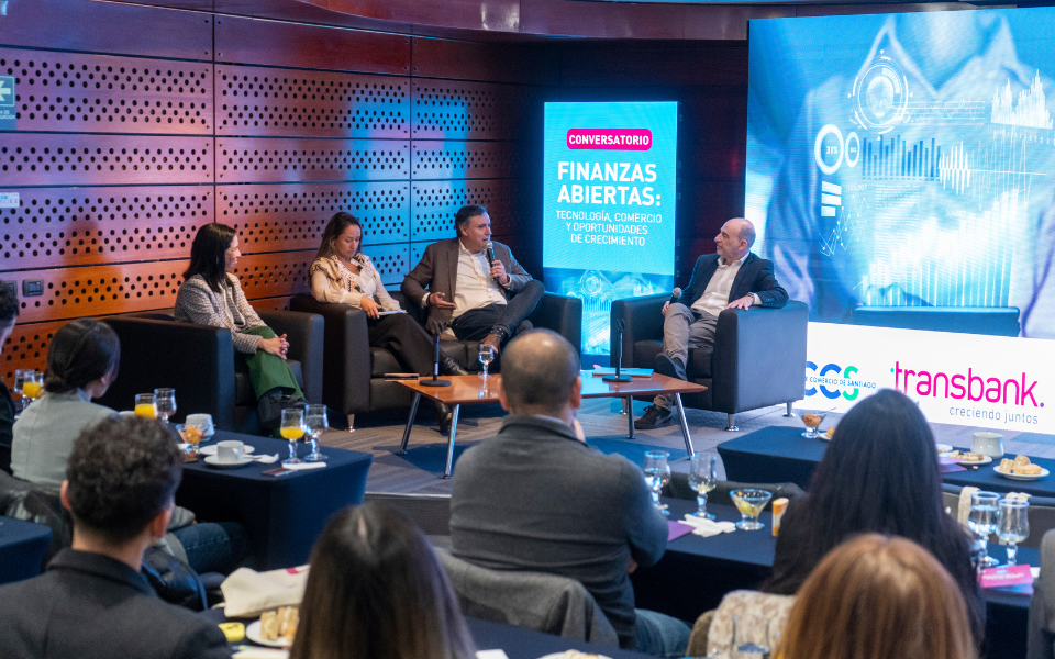 Transbank Y Cámara De Comercio De Santiago Realizaron Seminario Sobre Finanzas Abiertas Y Su Impacto En Los Comercios