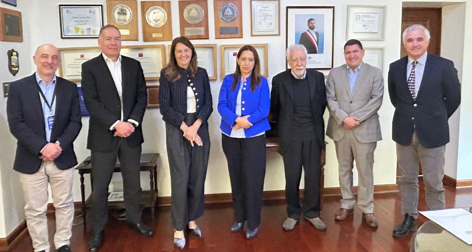 Ccs Se Reúne Con Nueva Directora Del Sii Para Abordar Desafíos En Materia Tributaria Y Comercio Ilícito